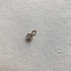 GLOW 14K Gold Pendant w. Green Rough Sapphire