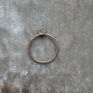 GLOW 14K Gold Ring w. Rough Diamond
