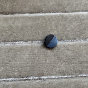 COIN Fly Silver Stud Black