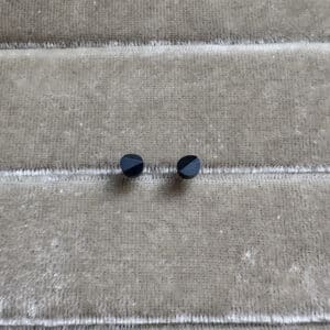 FACET U Silver Stud Black